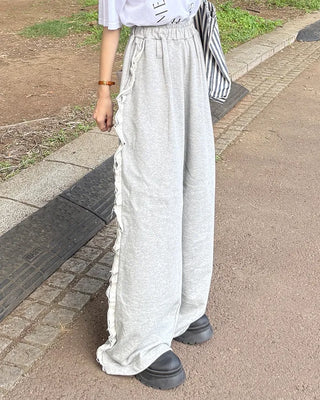 Side-frill sweatpants