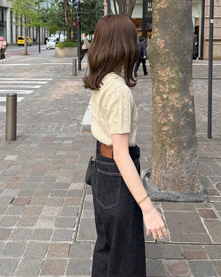 Round neck cable knit short sleeve knit