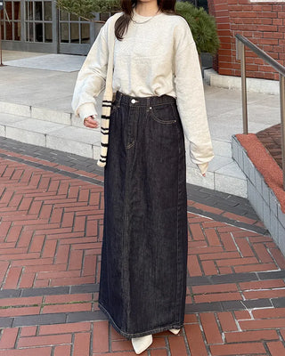 Non-faded H-line denim skirt