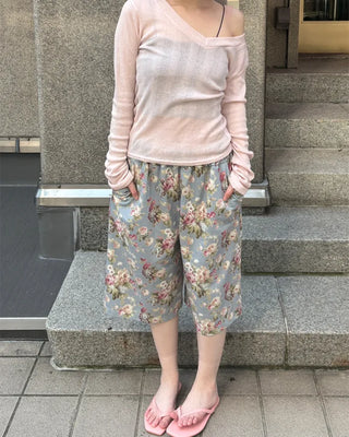 Flower pattern Bermuda shorts