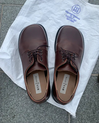 Wide derby shoes
