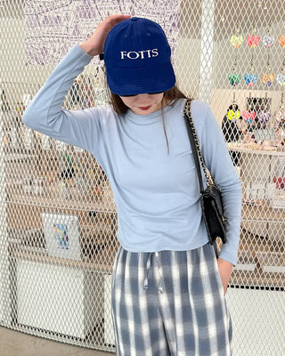 Basic long-sleeved T-shirt