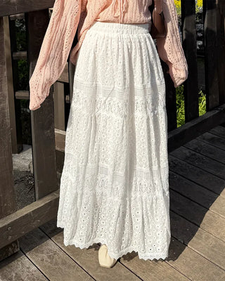 Lace punched long skirt