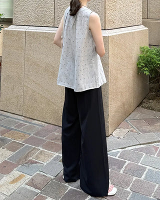 Heart pattern sleeveless blouse