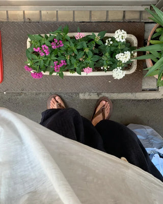 Leather strap thong sandals