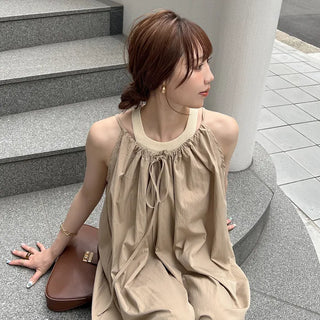 Halter neck knit sleeveless