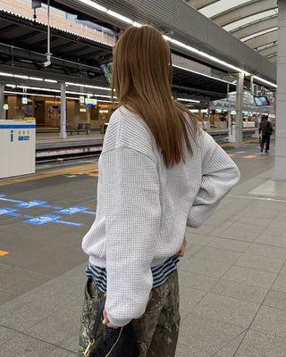 Loose-fit waffle sweatshirt