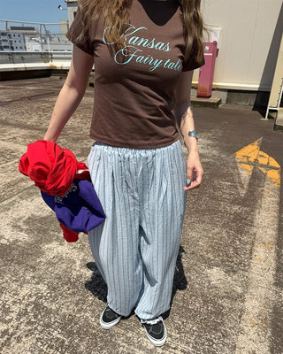Lettering semi-cropped short-sleeve T-shirt