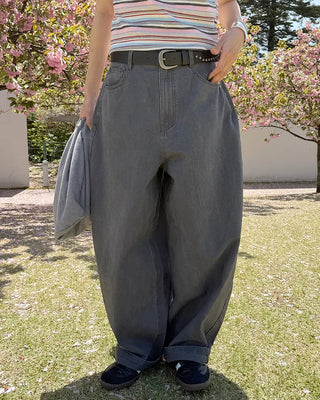Flap pocket curved fit cotton pants