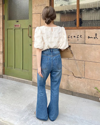 Embossed puff blouse