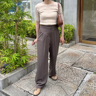 Ribbed round neck knit