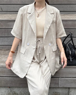 Simple jacket and slacks set