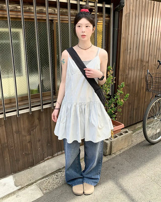 Pocket shoulder bag
