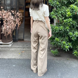 Soft half-sleeve knit