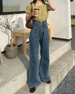 Strap high-waisted denim pants