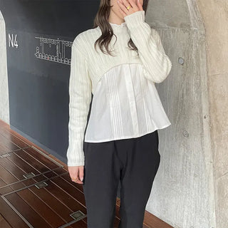 Shoulder frill blouse