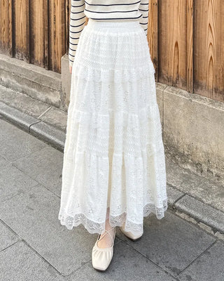 Flower punched long skirt