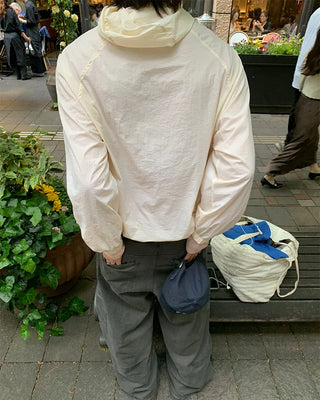 Nylon hooded drawstring zip-up jacket