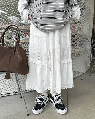 Lace long skirt