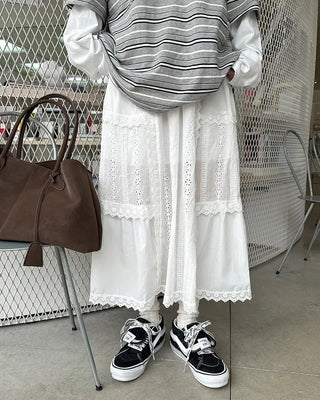 Lace long skirt