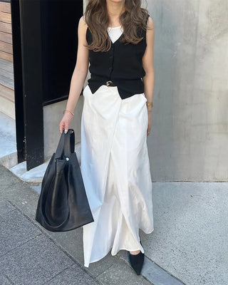 V-neck knit vest