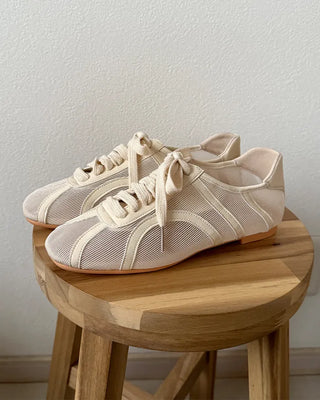 Mesh sneakers