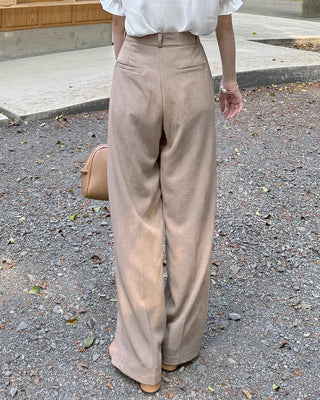 Simple straight-fit slacks