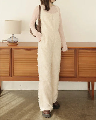 (ORIGINAL) Heart Neck Feather Jumpsuit