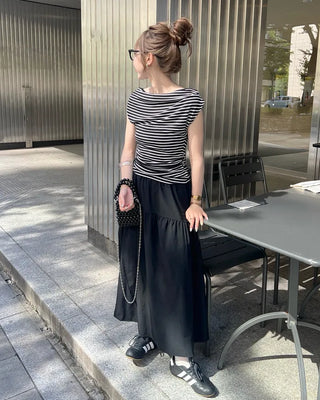 Striped off-shoulder short-sleeved T-shirt