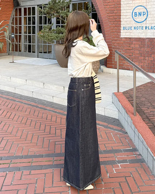 Non-faded H-line denim skirt