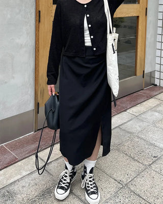 Simple round neck button cardigan