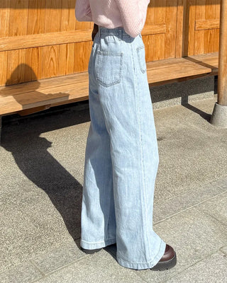 Front patch pocket wide-fit denim pants