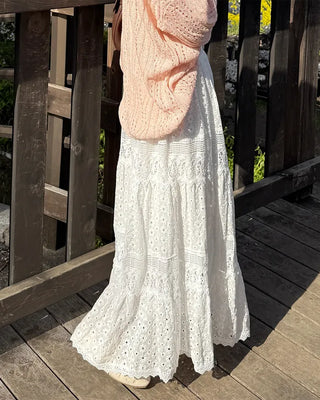 Lace punched long skirt