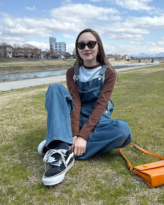 Raglan sleeve color-point knit