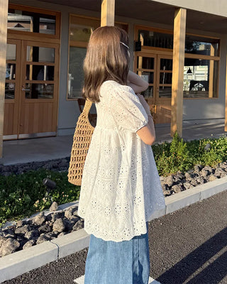 V-neck string punching blouse