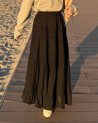 Lace tiered long skirt