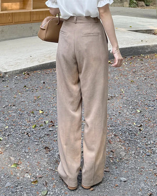 Simple straight-fit slacks