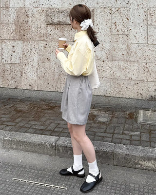 Pastel-colored basic shirt
