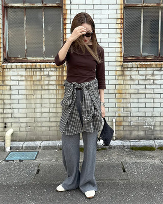 Oblong neck cropped sleeve T-shirt