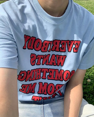 Color lettering cropped short-sleeved T-shirt