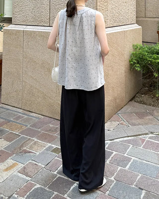 Heart pattern sleeveless blouse