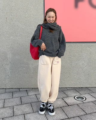Fleece easy pants with pocket patch