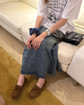 Suede ribbon loafers