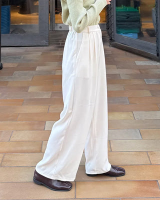 Simple pintuck slacks