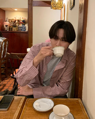 Simple checkered long-sleeved shirt