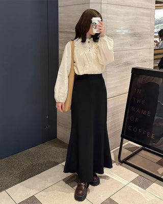 Neck frill blouse