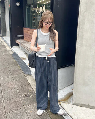 Simple button sleeveless dress