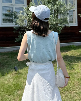 Punched Frill Sleeveless Cardigan