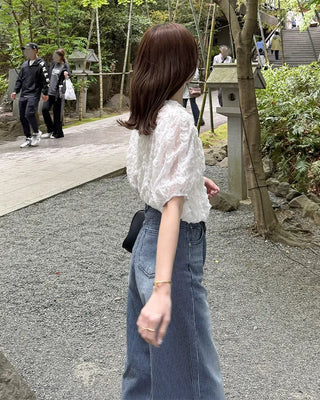 Seersucker frill short-sleeved blouse