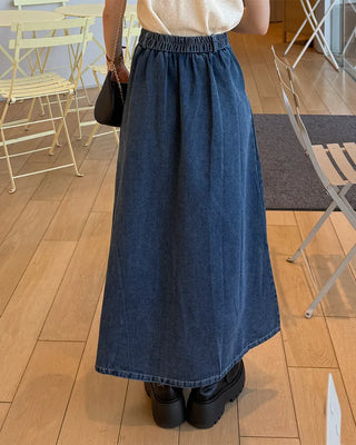 Elastic waist pocket midi denim skirt